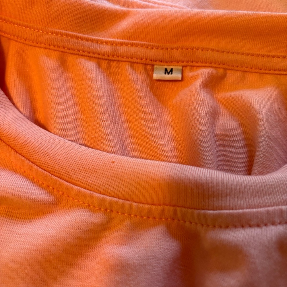 shirt size medium - Picture 4 of 5